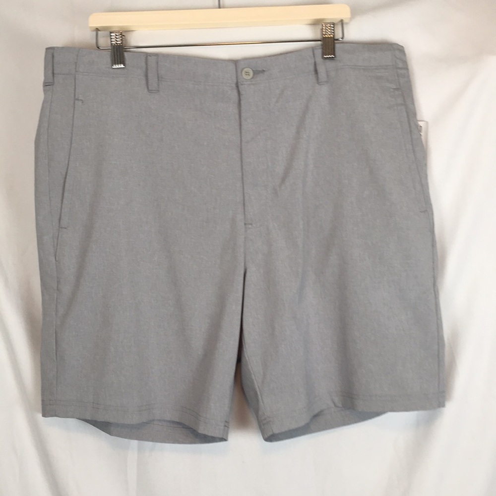 Men's Nicklaus Eco Choice Gray Shorts with Sun Protection Size 40 NWT